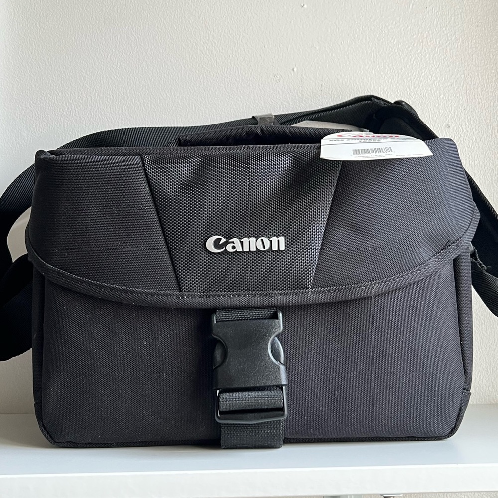 Canon EOS Shoulder Bag 100ES